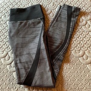 Like New Nux Leggings